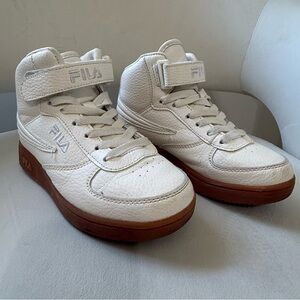 kids‎ FILA White High-Tops with Brown Soles
